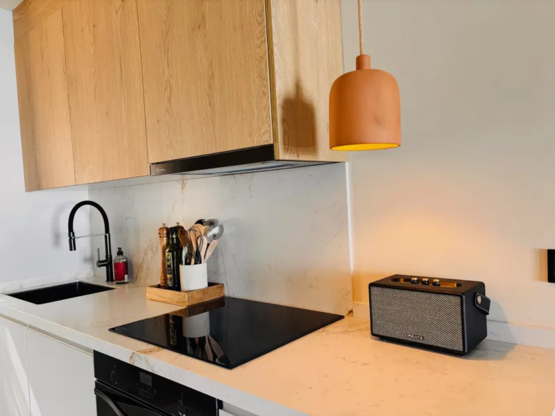 Kitchen hob and oak cabinets