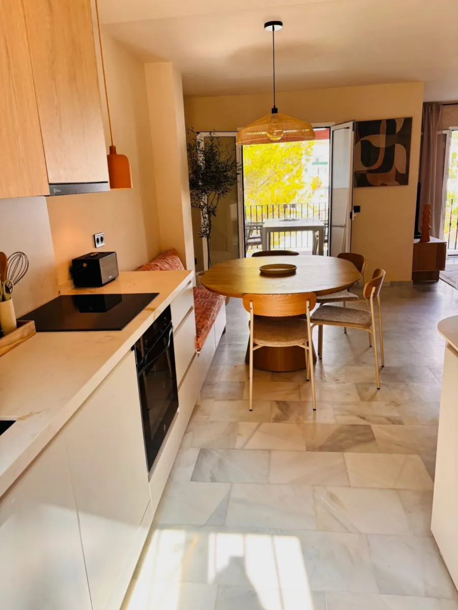 Kitchen looking towards the terrace